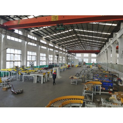 青島永立華興碼垛機(jī)器人